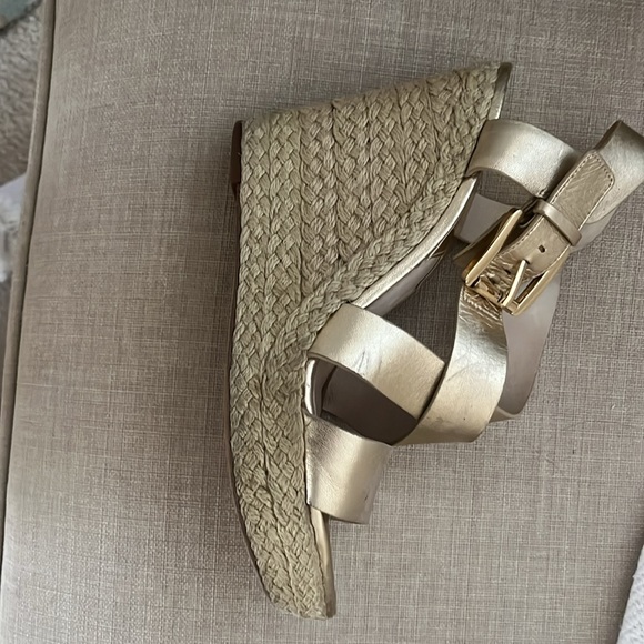 MK gold heels!!! - Picture 7 of 7